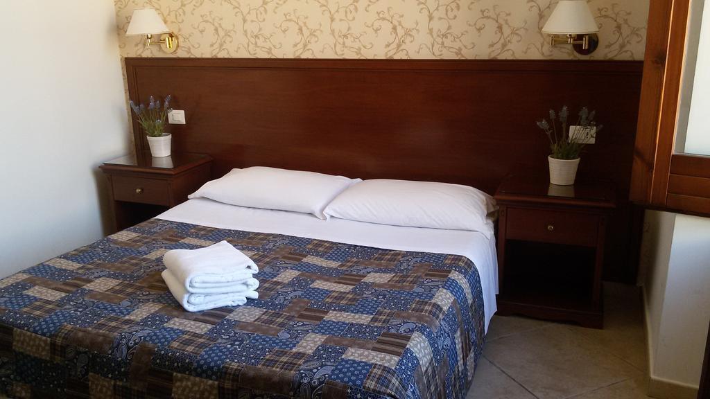 Mrs Julie Guesthouse Roma Esterno foto